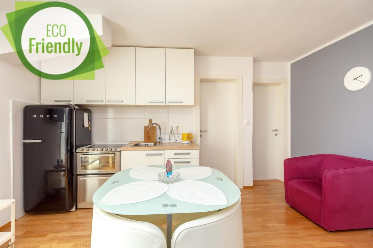 Two Bedroom Sunny Suite 1