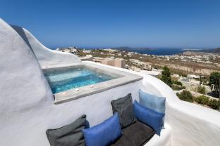 Santorini Vista Legacy Retreat - Live the History, Wake To the View 2