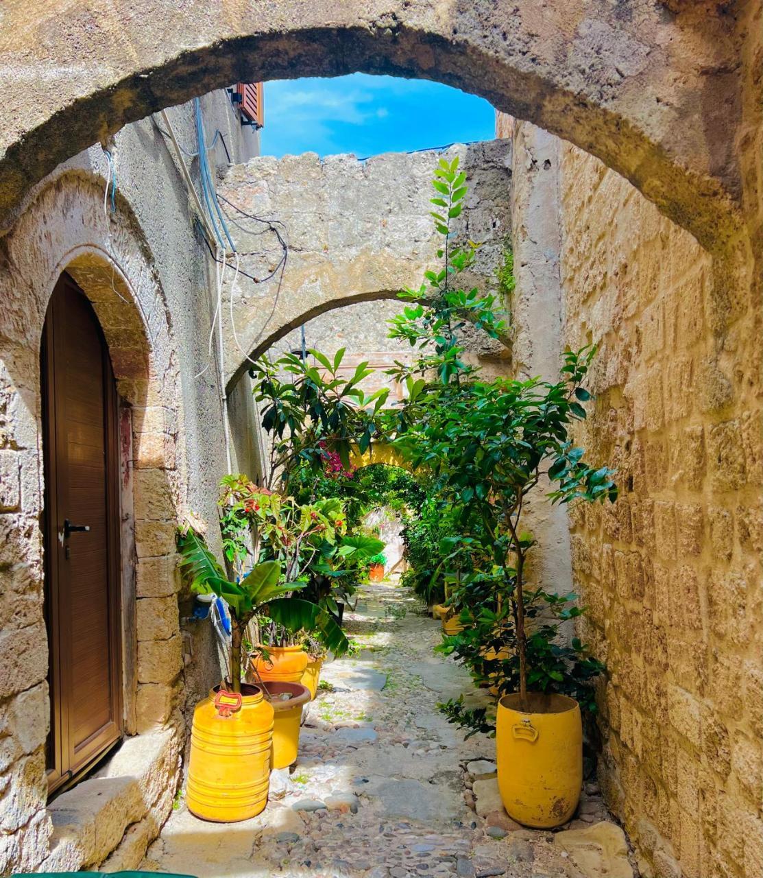 Rafaela Suite Old Town 2