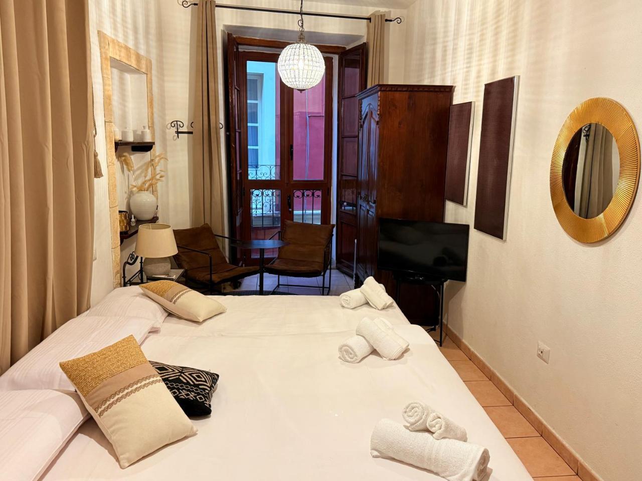 Luxury 5br , 4ba Penthouse in the City Center 1