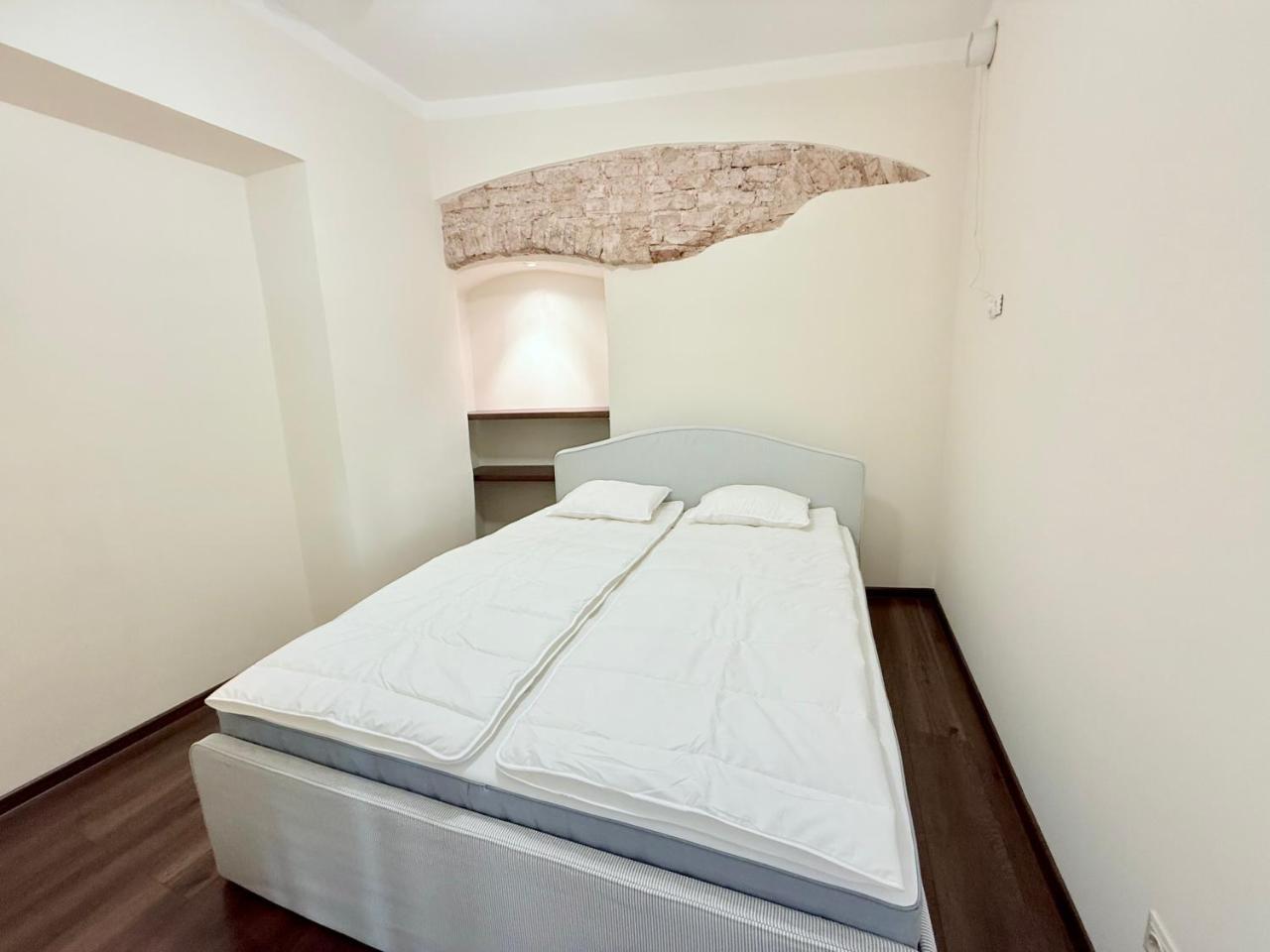 Pilies8 Luxury Vilnius Apartment 2