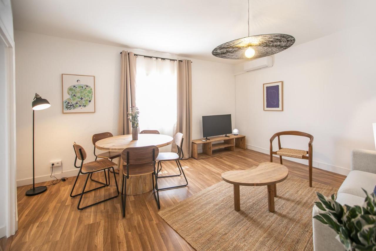 41ara1101- Apartment with Terrace 1