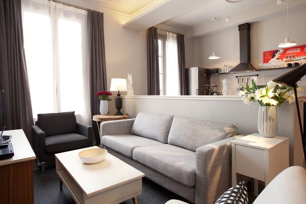 Habitat Apartments Alaia 1