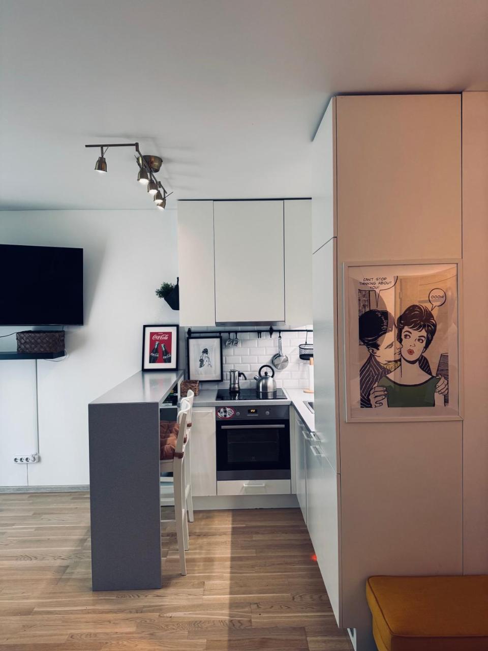 Cozy Ozo Park Apartment, Pet Friendly with Workspace 1