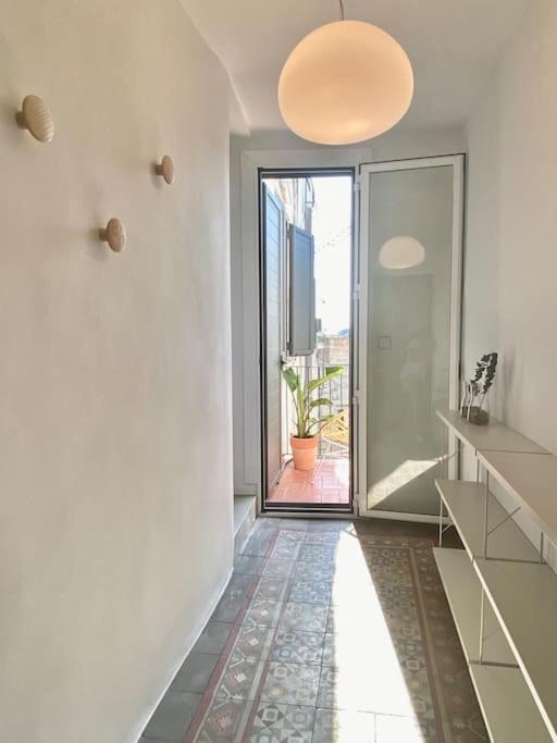 Lively 1 Bdr Apartment with Private Terrace Born (Adults Only) 2