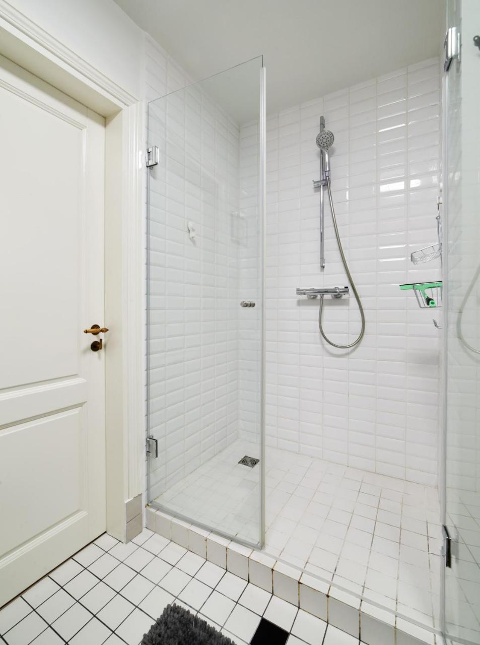 Town Hall Apartments 2