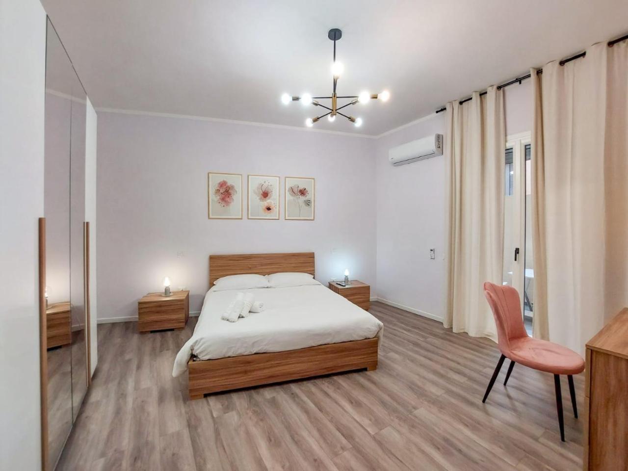 Guest House - Vivamus Large And Elegant Apartment 1