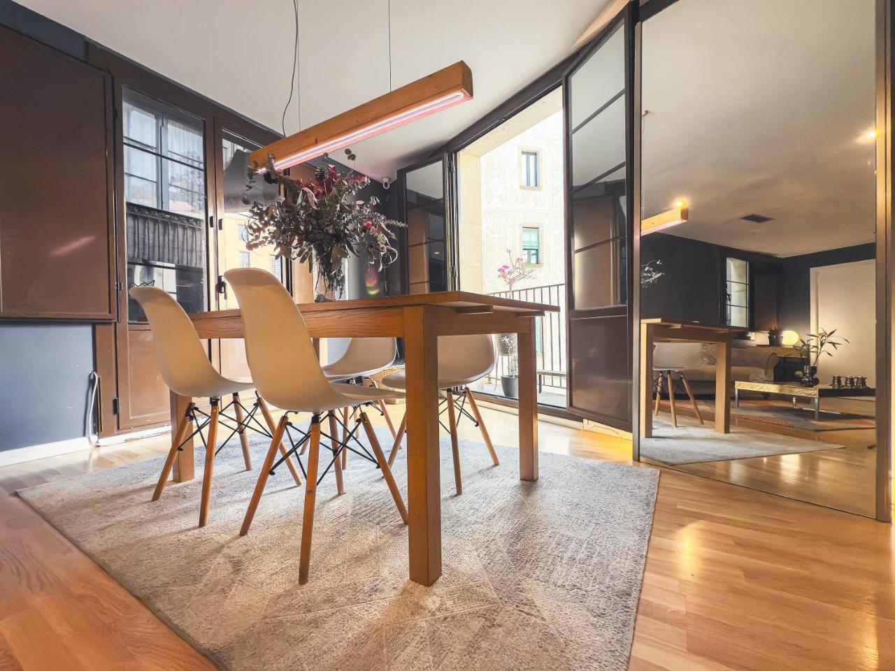 Cozy Apartment in the Gothic Quarter of Barcelona 1