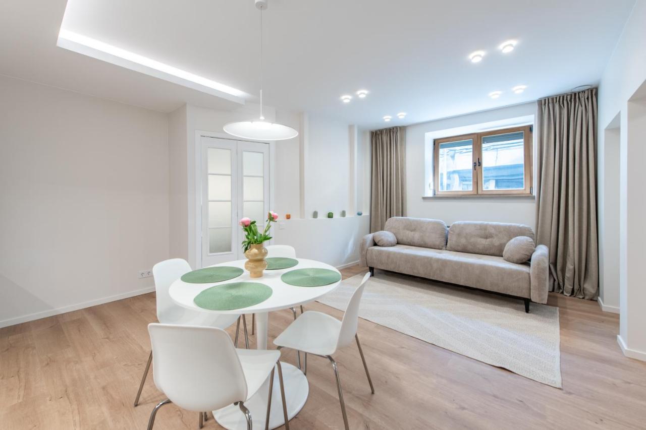 Opera Escape Studio 2