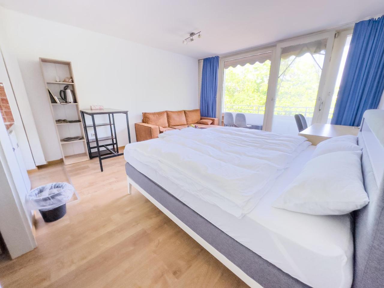 Ruhiges Apartment, Balkon, U-Bahn 1