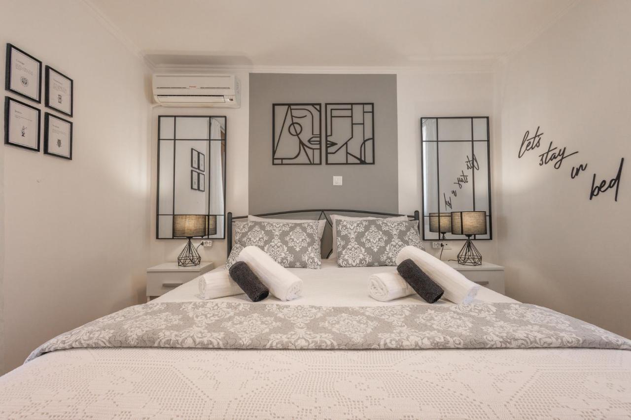 The Neo-Classic Loft 1