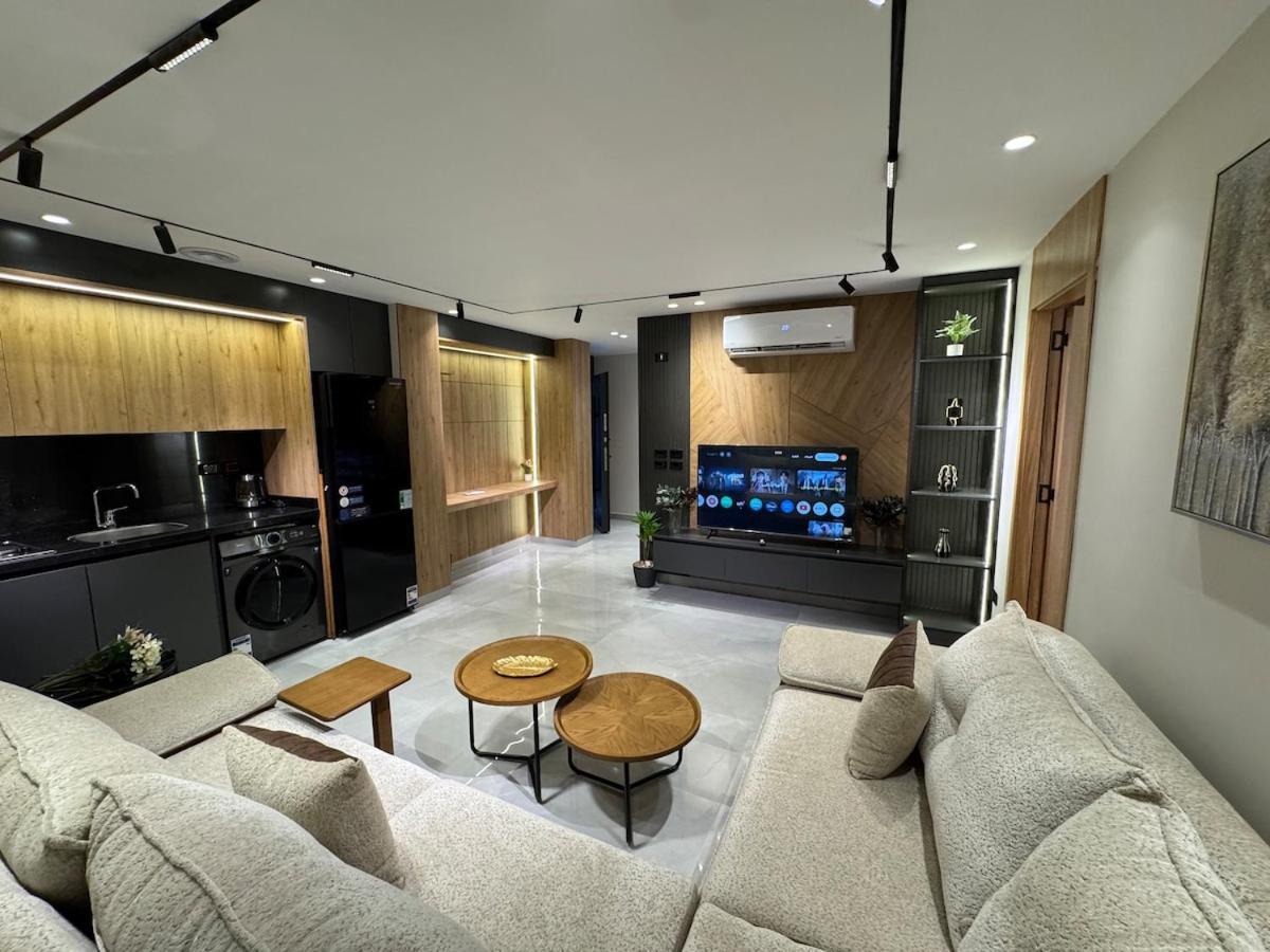 Luxurious Hotel Suite in Mohandessinجناح فندقي فاخر بالمهندسين مدخل خاص دور ارضي