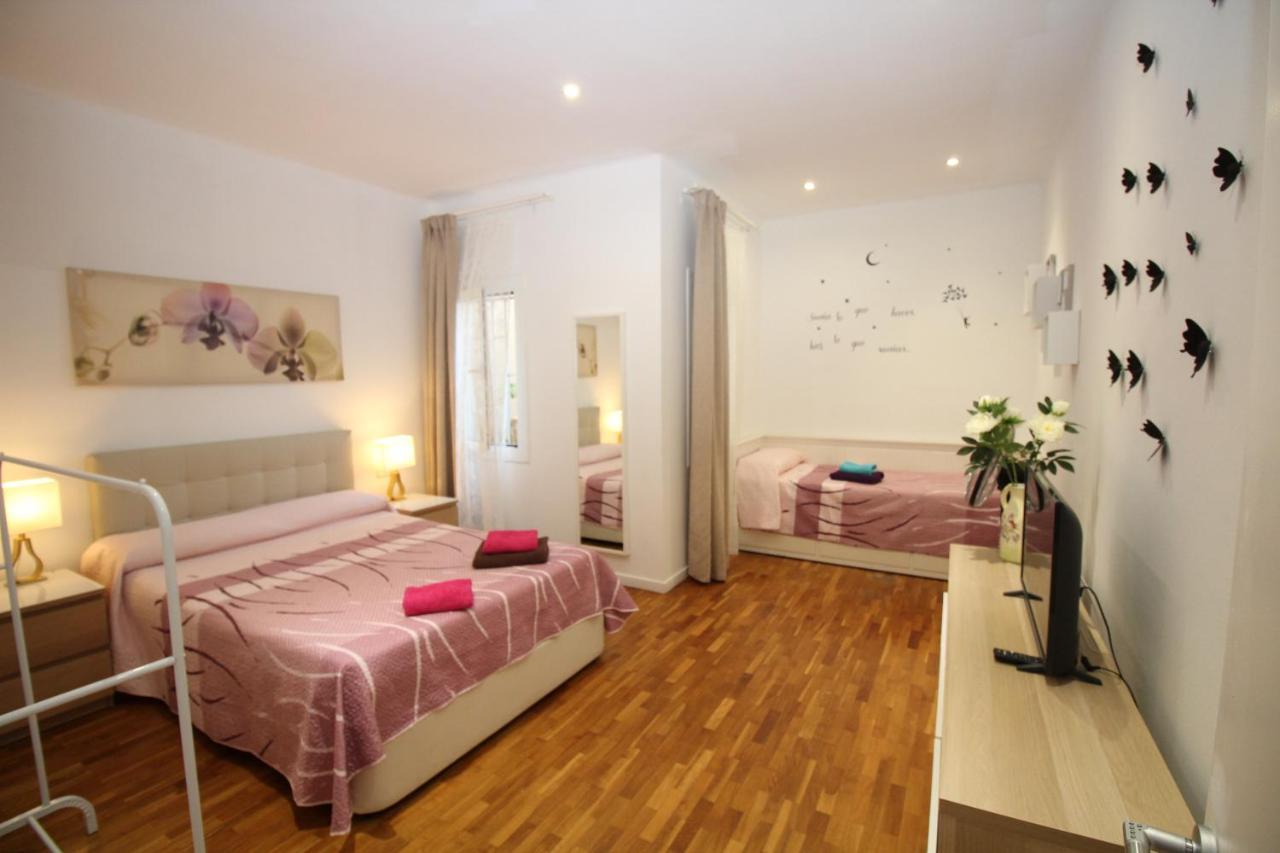 Rooms in Apartment Arago