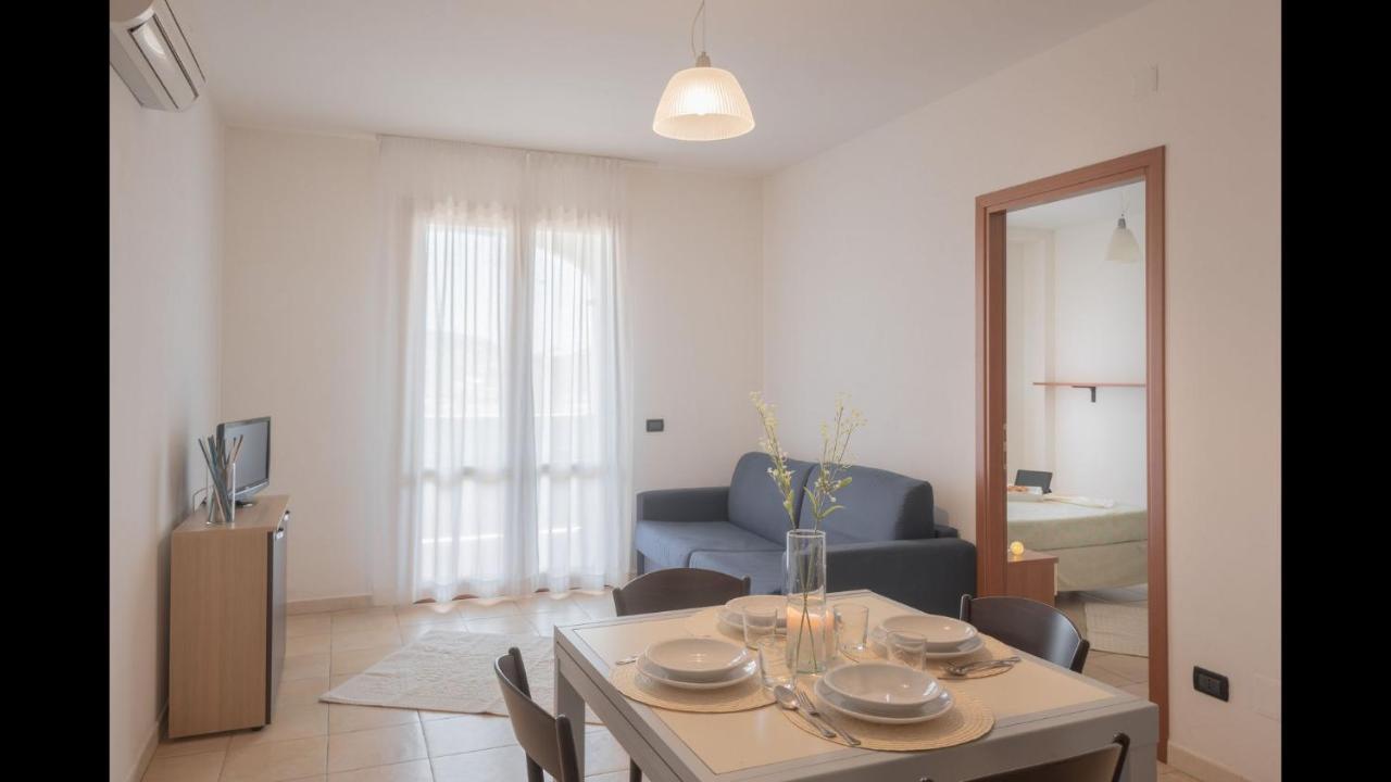 Stylish Residence Le Fontane 1 Bedroom Apartment Sleeps 4 Person-No6887 2