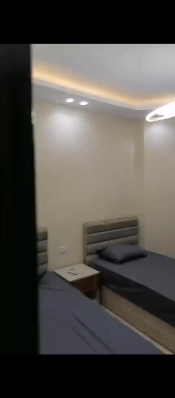 استوديو مفروش جديد مكيف فى الدقى (Adults Only)