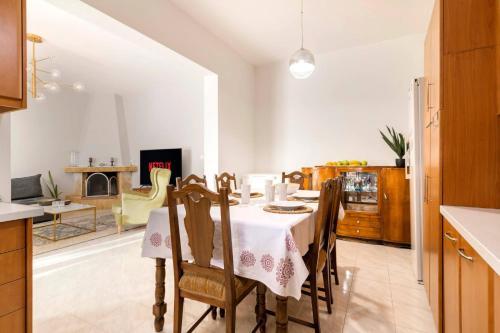 Central House of Ialisos