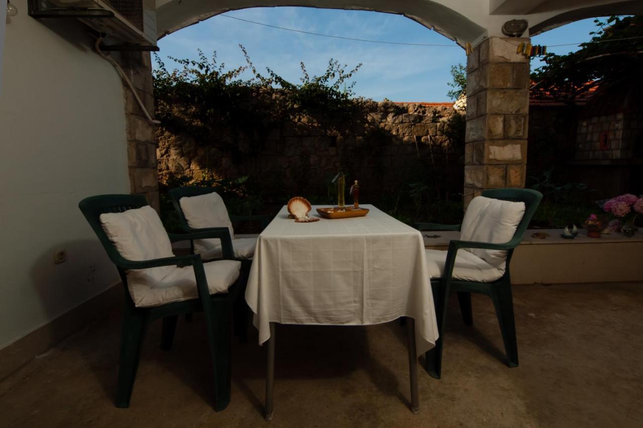 Azinovic Apartments 1