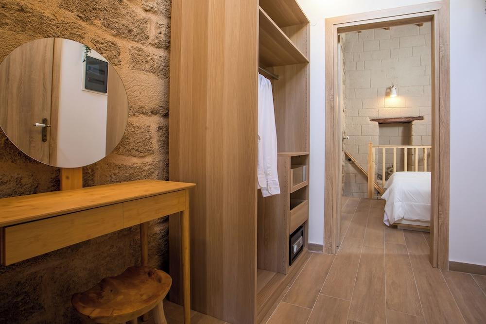 Rodos Old Town Authentic Stone House 2