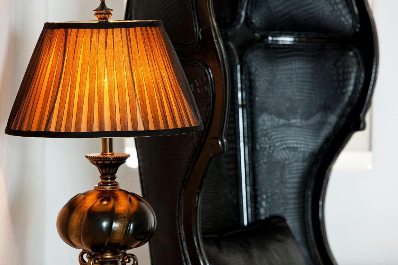 Venetian-Style Santorini Villa 1 Bedroom Villa Astroglia Beautiful Caldera Sea Views & Private Jacuzzi Fira 2