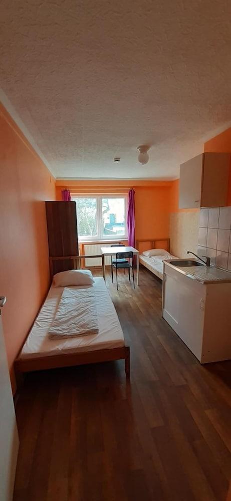 2-Rent Group Hostel Apartments Eve74 2