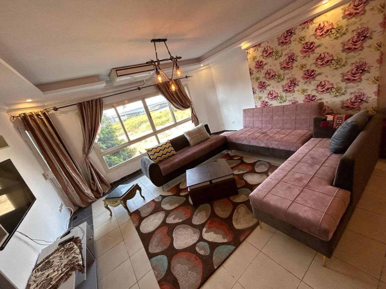 شقة علي النيل 1