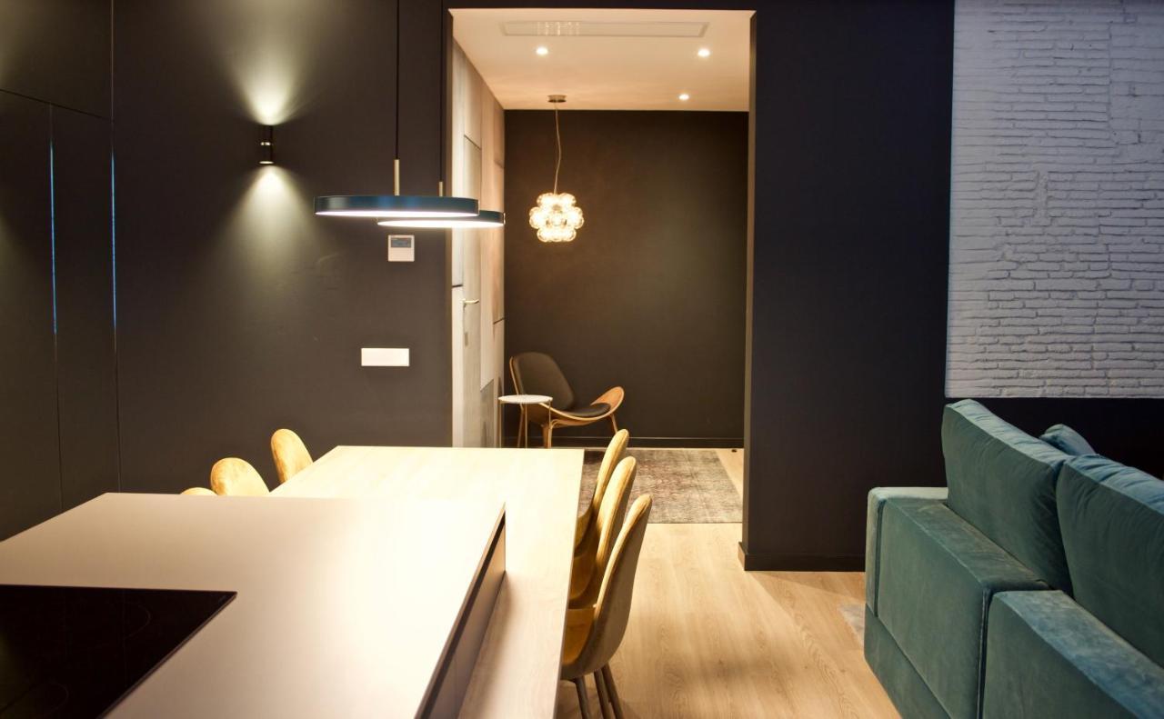 Velvet in Rambla Cataluna 2