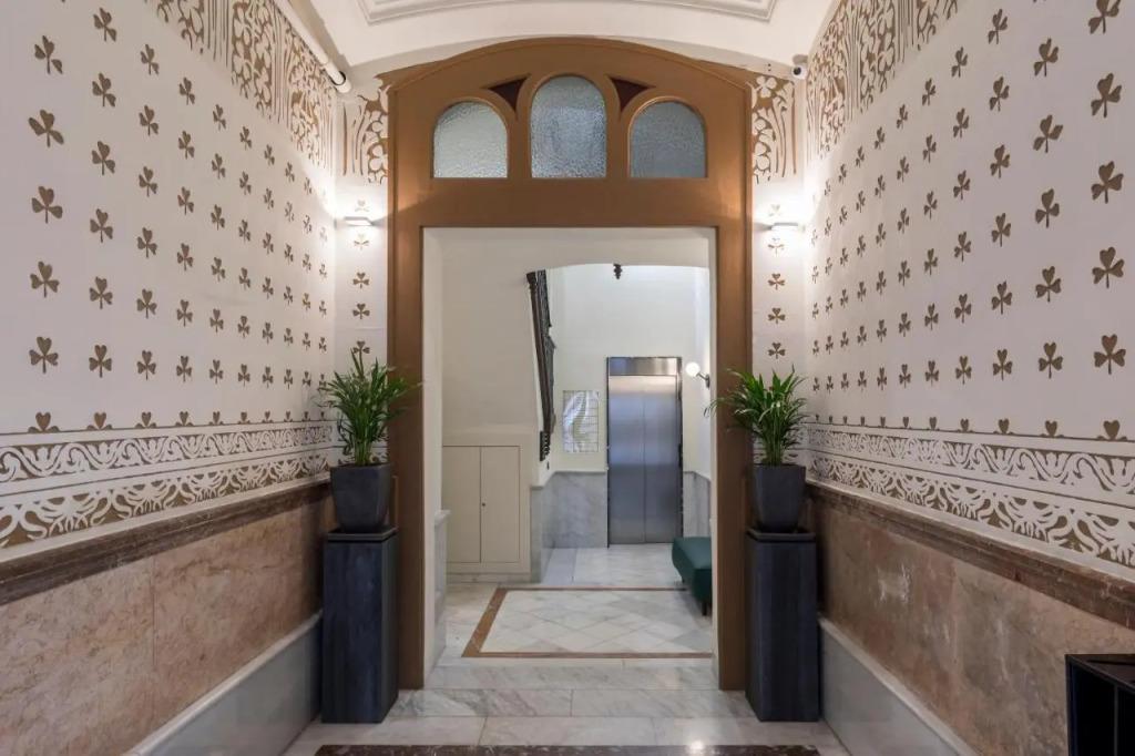 Be Mate Paseo de Gracia 1