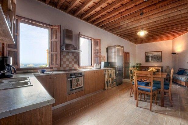 Thea Villas & Suite 1