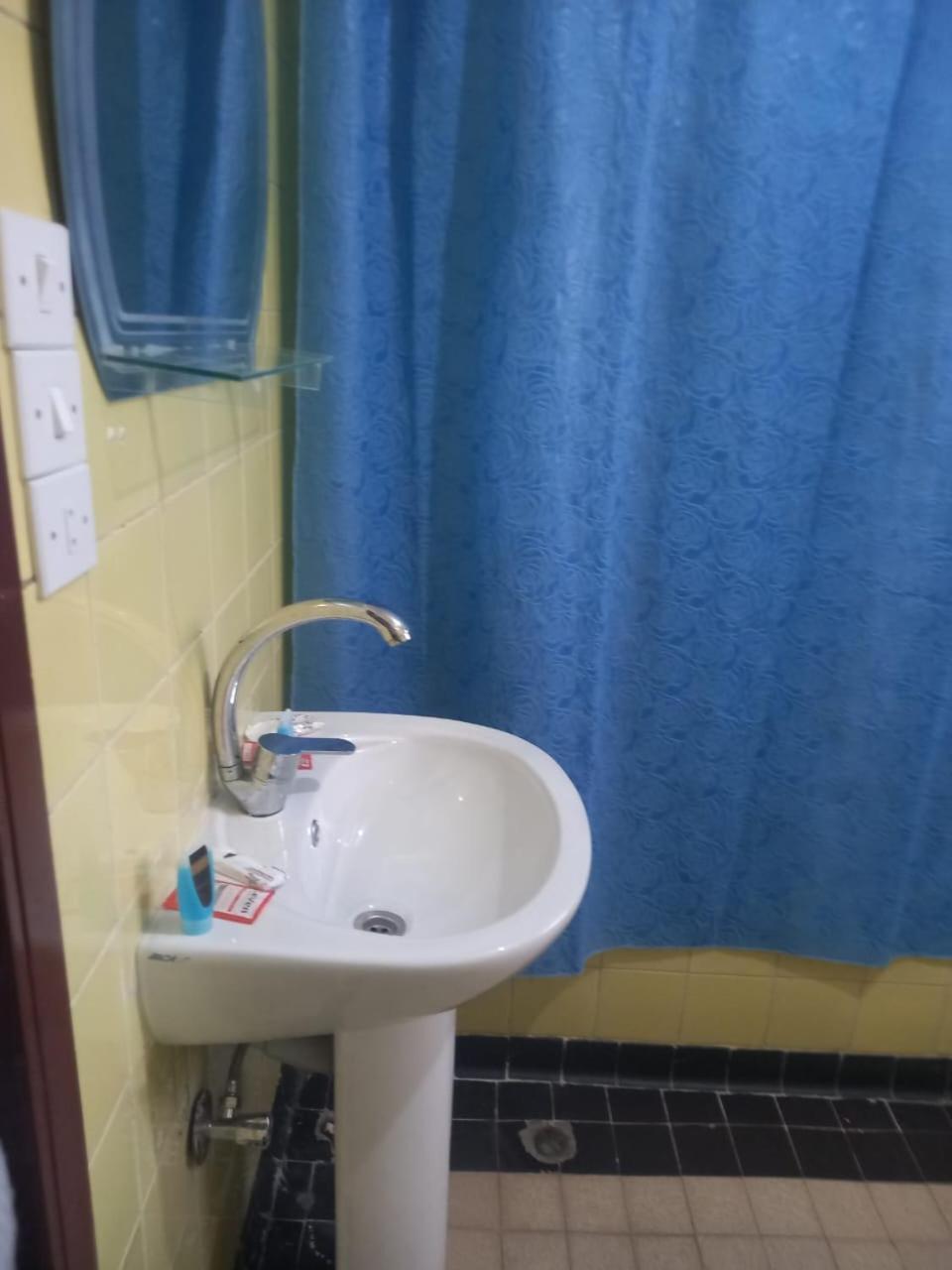 La Luna Hotel Downtown 1