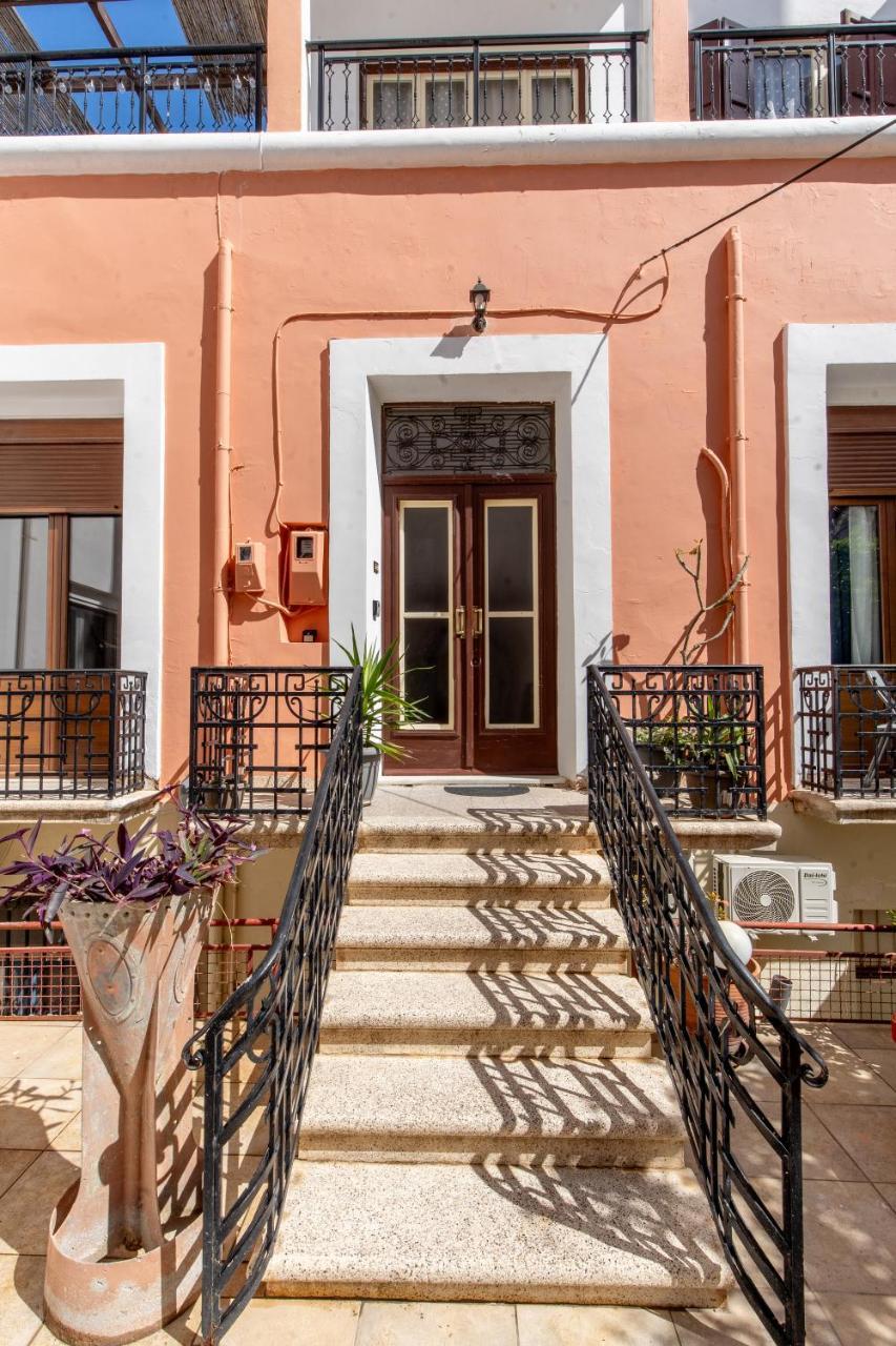 Mascot Traditional Guest House 1