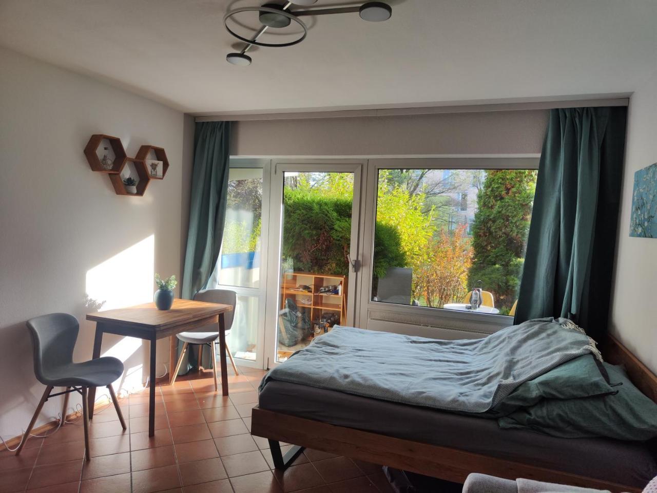 Munich Sun Terrace, Apartment with Lovely Character 1