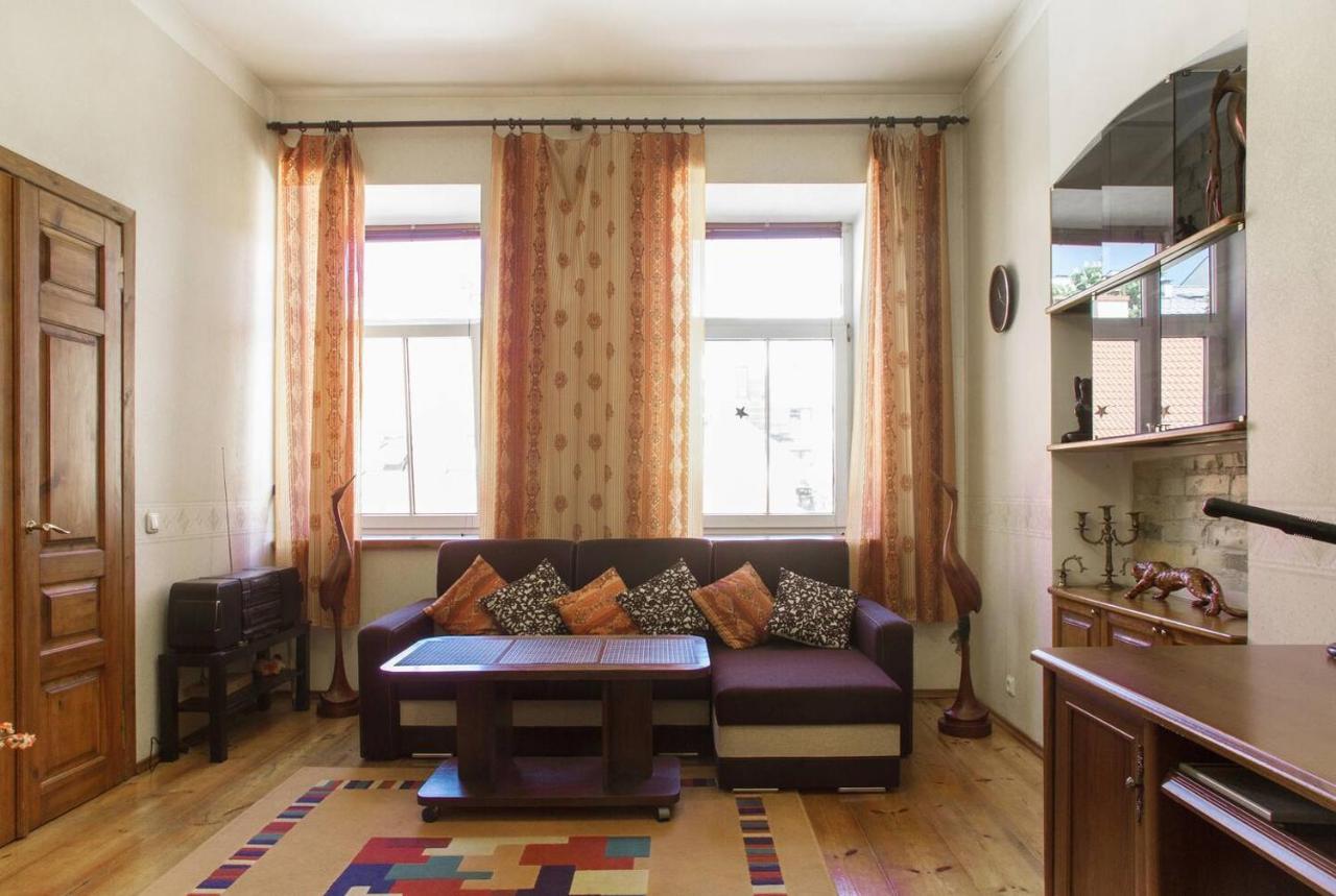 Saint Stephen Old Town Apartment 2