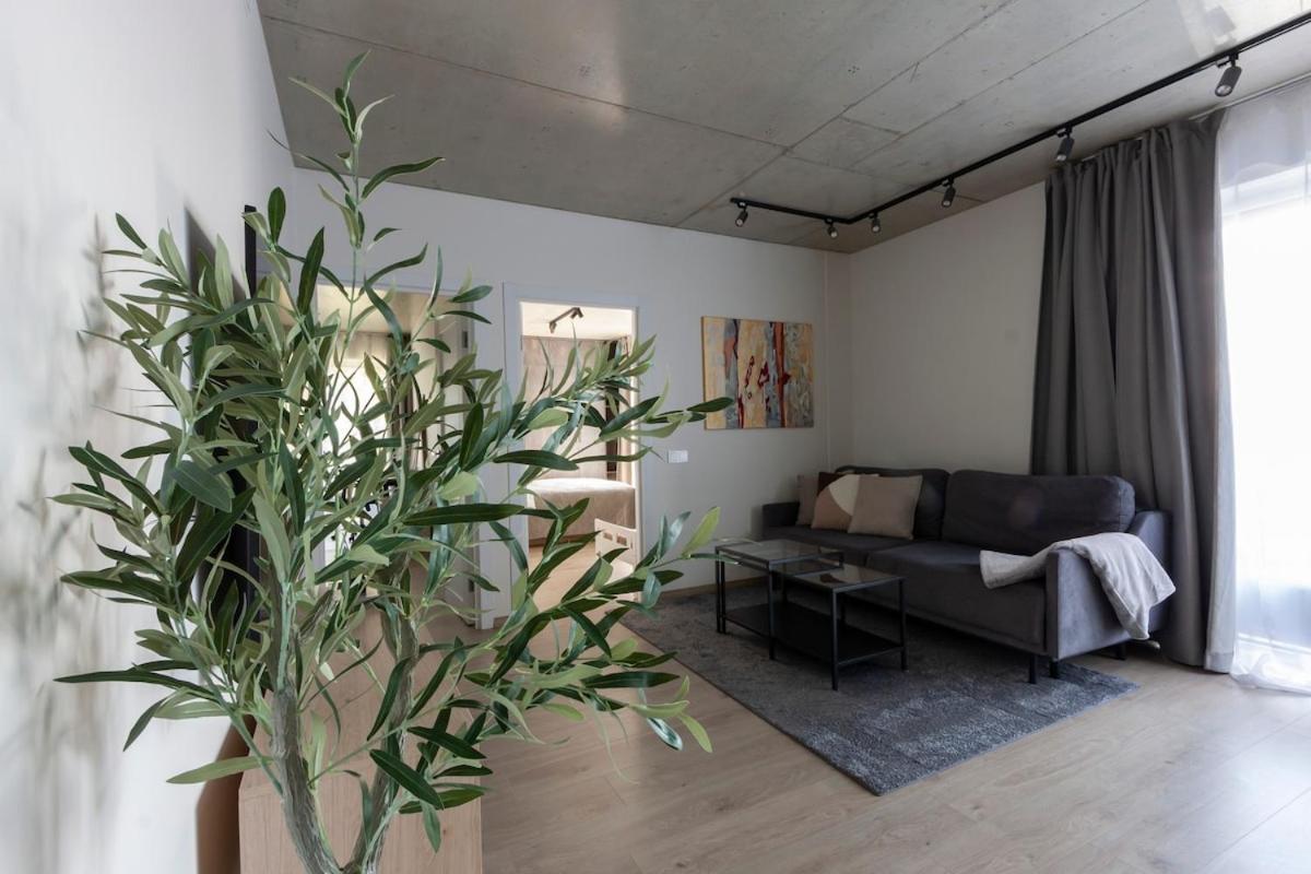 Modern 2 Bdr Apartment Next To Vilnius Outlet by Urban Rent
