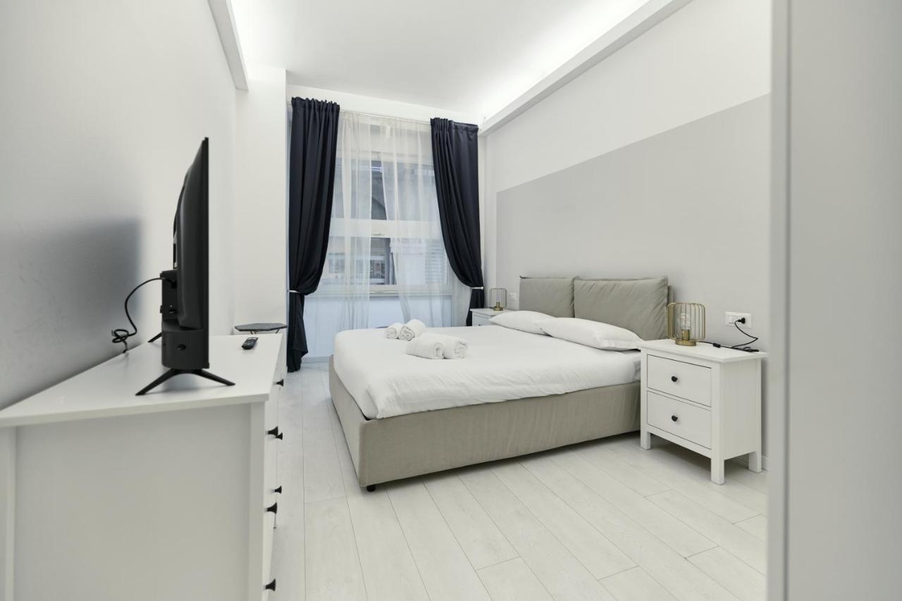 Duomo View - 2 Min From Duomo Amazing Location 1